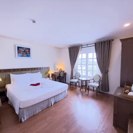 Phoenix Hotel Vung Tau Отели рядом с достопримечательностью «Пляж Бэк»