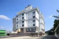 Valentine Chiryu飯店-限成人 名古屋銀行知立支店附近的飯店