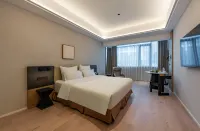 Ningbo Warm Ramlbe W Hotel (Beilun Yintai City Branch)