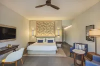 Constance Le Chaland, IKO Mauritius - balcony