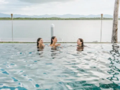 德納勞三重別墅 迪那橈島酒店