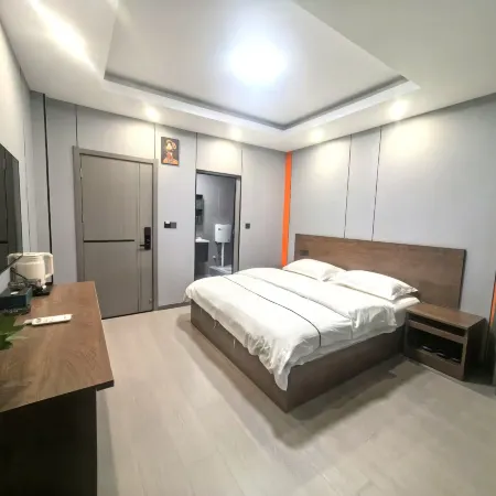 Qichun Yijie Hotel