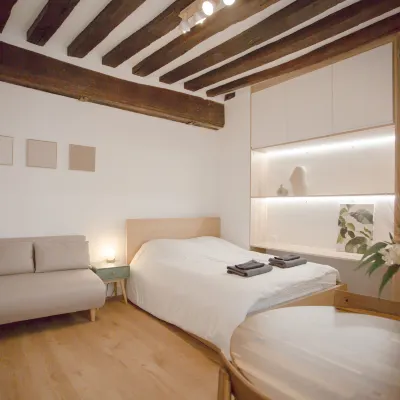 Notre Dame 3-Min Walk-Elegant Studio โรงแรมใกล้ถนนเดอลาซิเต้