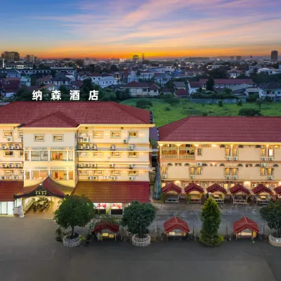 Nakhonesack Hotel, conveniently located near Patuxay Monument, a famous scenic spot in Vientiane. Hotels near Lao Textile Museum