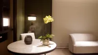 Surya Hotel Shanghai New Hongqiao Center