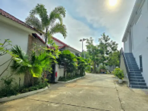Fla Village