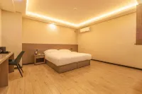 Junhong Holiday Hotel Hangjin Banner Hotels in Hanggin Banner