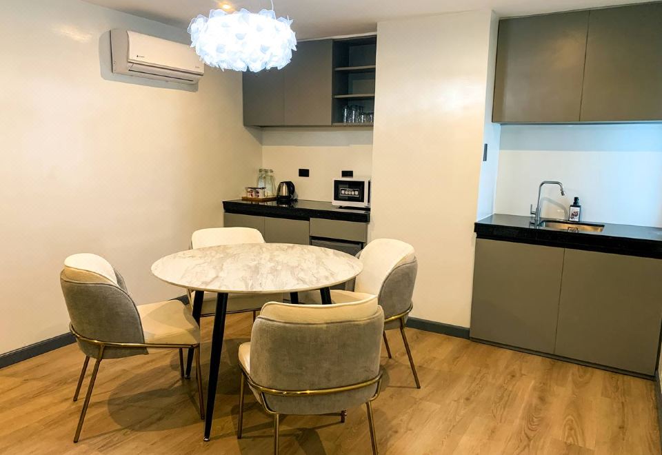 호텔 조식 및 다이닝