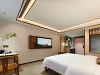 Yiyun Jingyue Hotel (Yingzhou Wanda Plaza Erli Well Night Market) - New