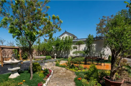 Floral Hotel·Chunyuanli Hotel فنادق في 