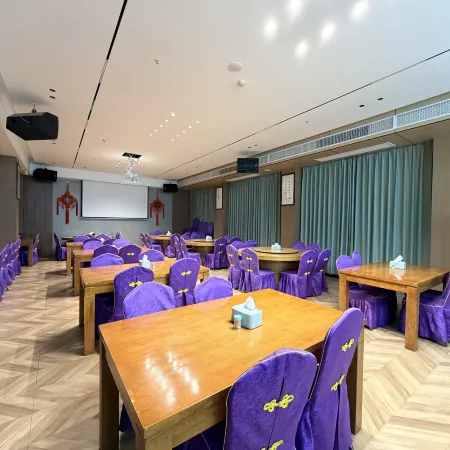 Luoyuan Jiafu Grand Hotel Отели в г. Лоян