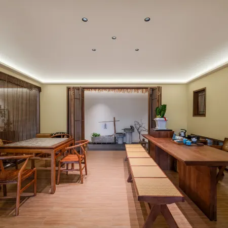 Shihong Hotel