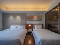 Madison Hotel Dalian Harbor Square, Donggang Business District