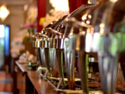 ไทย ไทย สุโขทัย รีสอร์ต โรงแรมในสุโขทัย