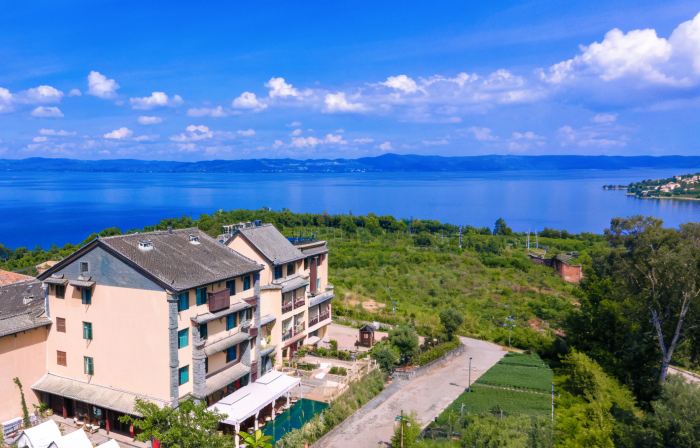 Yibo Garden Hotel (Fuxian Lake)