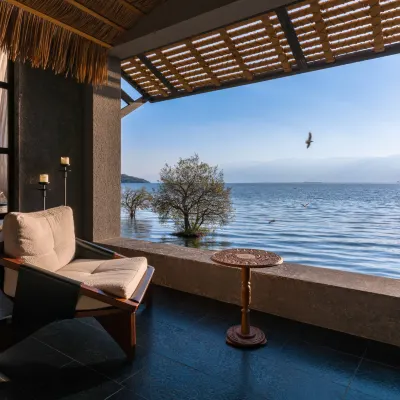 Dali Ancient Charm · Manlan Seaview Boutique Hotel (Shuanglang Erhai Branch) Hotels near Shuanglang