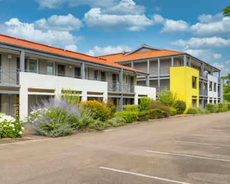 特魯瓦巴爾伯雷民宿酒店 奧布省酒店