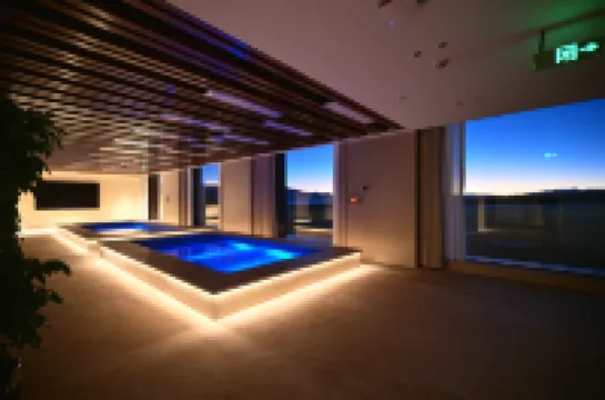 Xylam Lake Yifu Hotel