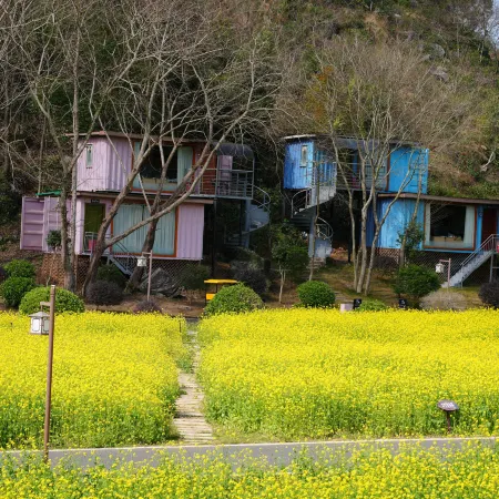 Yingxi Fenglin Corridor Kowloon Eco-tourism Holiday House