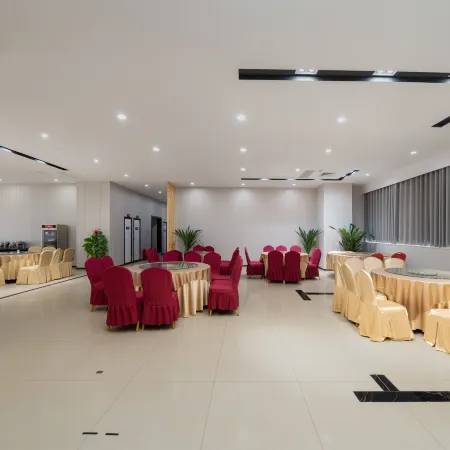 Baise Jiantong Yue Hotel (High-speed Railway Station)