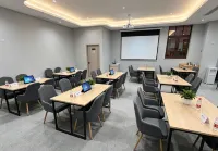 FAN Blooming Flowers · 1908 | Shanghai Luxury Accommodation