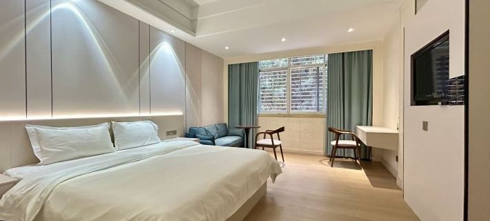Chaoyang Hotel Ξενοδοχεία στην πόλη Ρούχενγκ