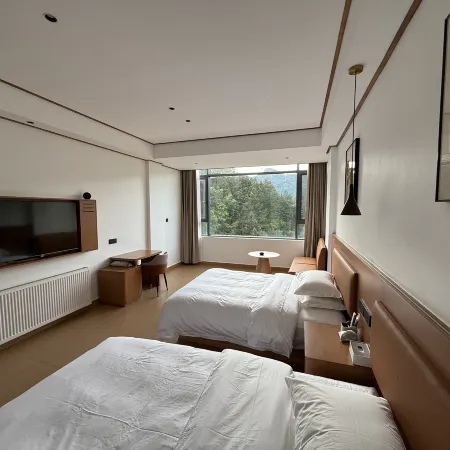 Mountain Retreat Hotel