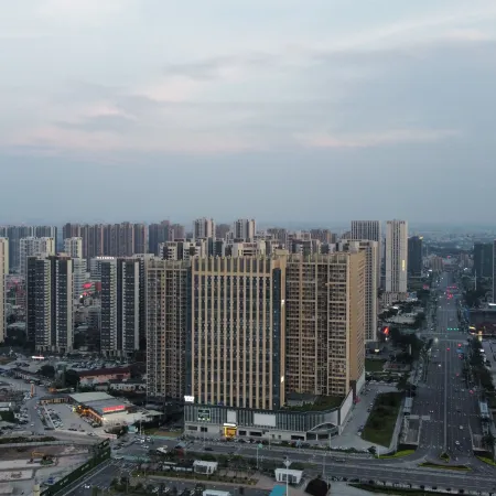 Dongmin Apartment (Maoming High-Speed Railway Station)
