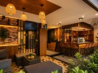 The Mantra Hotel Kata Noi Отели рядом с достопримечательностью «Смотровая площадка Ката-Карон»