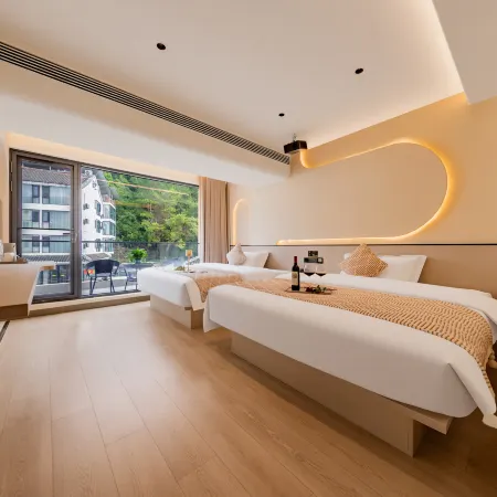 Yunjian Linyuan Cloud Villa | Mountain View Scenic Boutique Stay (Libo Xiaoqikong West Gate)