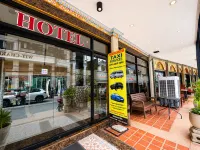 The Esse Hotel Pattaya - Bares