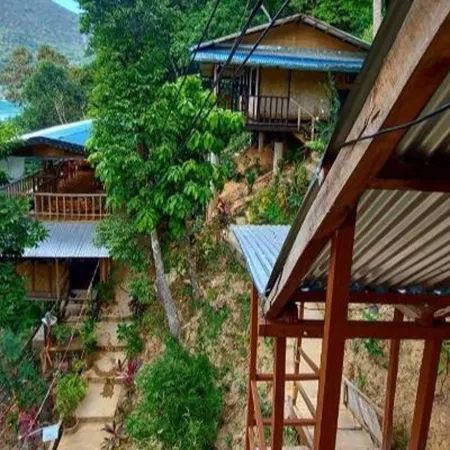 Bale Cabugao Cottages Rental El Nido overlooking Beach