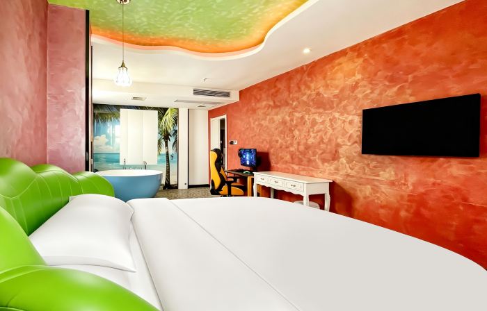 Jingfang E-Sports Hotel (Yangzhou Baoying Huaijiang Avenue Taishan East Road)