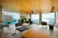 Lyn & SEAs Panorama Residences Nha Trang - Infinity Pools