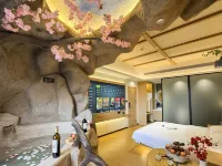 Nanqiao Qingcheng Hot Spring & Cinema Hotel (Dujiangyan Scenic Area Branch) - avec sources thermales