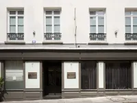 Le Senat Hotels near 6th arr.