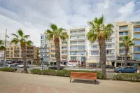 Stunning Apartment with Valletta and Harbour Views - شاطئ