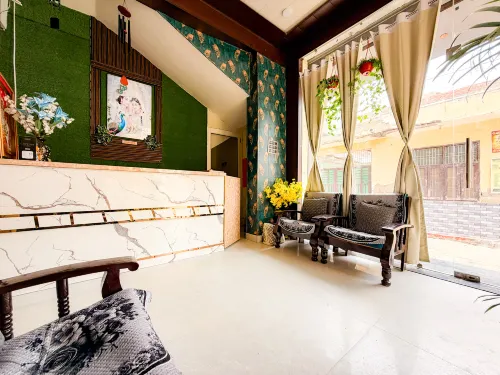 Hotel Avyan Palace - Bãi đậu xe