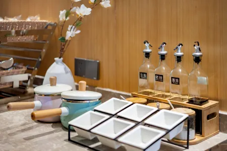 Homeinn · neo (Lvliang City Lishi Binhe South East Road Qianjin South Street)