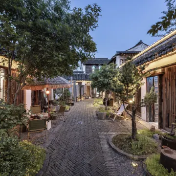 Xitang YiZhao Yixi Huayuan Resort Hotel