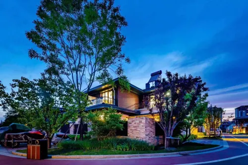 Yueyue Miracle Apartment