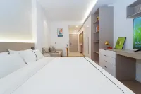 Tingzhou Hotel (Shanghai Xujiahui Center Branch) Отели рядом с достопримечательностью «Китайский Восточный Политехнический Университет (Колледж Сюй-Хай)»