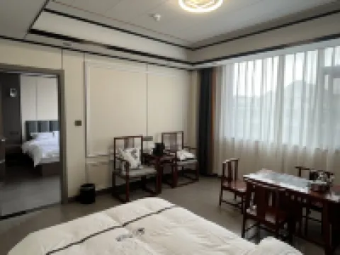 覽山閣民宿
