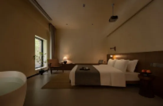 Qingsen Courtyard Hotel (Changsha Wuyi Square IFS International Financial Center) Hotels near Huangxing South Road Pedestrian Commercial Street (Chengnan West Road)