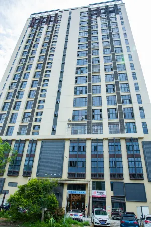 Hotel Apartments in the Story Отели в г. Дапу