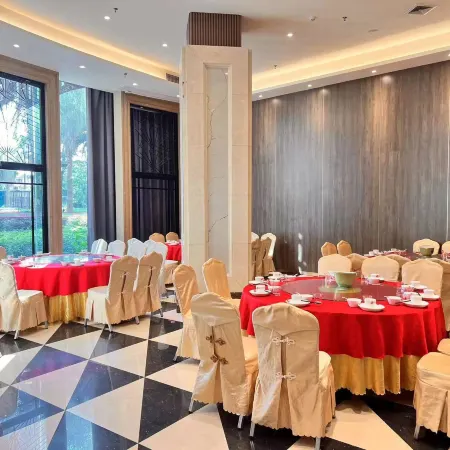 Huayu Hotel