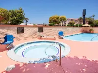 Ramada by Wyndham Pasadena