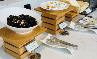 Yestour Hotel (Qinzhou Baihaitun Square)