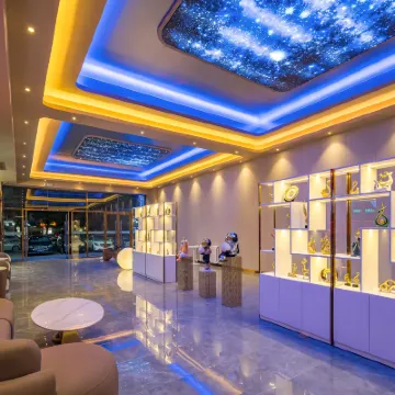 Dequan Luxury Hotel (Chaoyang High speed Railway Station Shilibao Subway Station Branch) Hotels near Zaoying Station