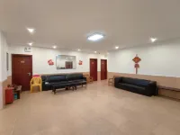 Zhujiang Guest House (Zhuhai Gongbei Market Branch)